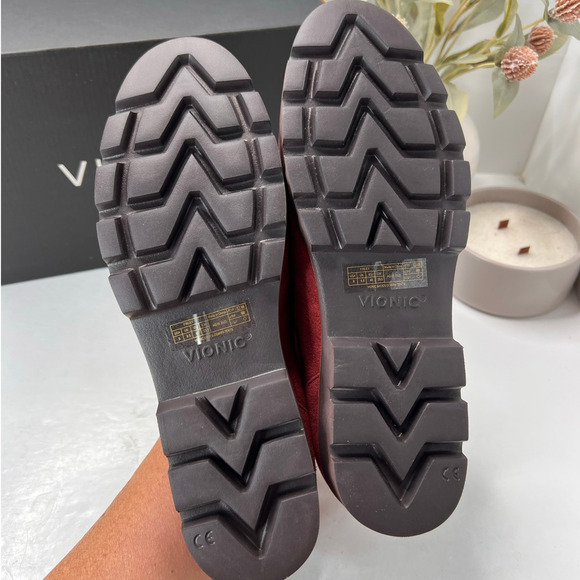 Vionic Finley Slip On Comfort Shoes Suede Loafers Syrah Red Women 9 NWB - Picture 9 of 11